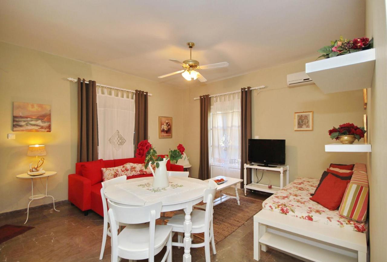 Aloe Luxury Apartments Porto Heli Exterior foto